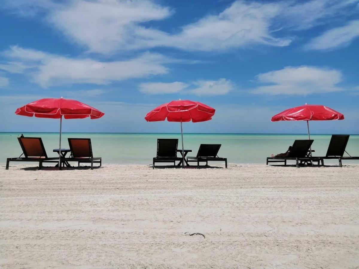 Hotel Mayari Holbox エクステリア 写真 Beach at the Grand Palladium Resort and Spa