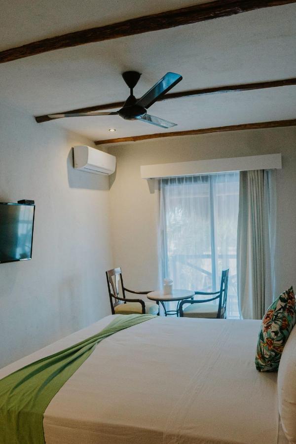 Hotel Mayari Holbox エクステリア 写真