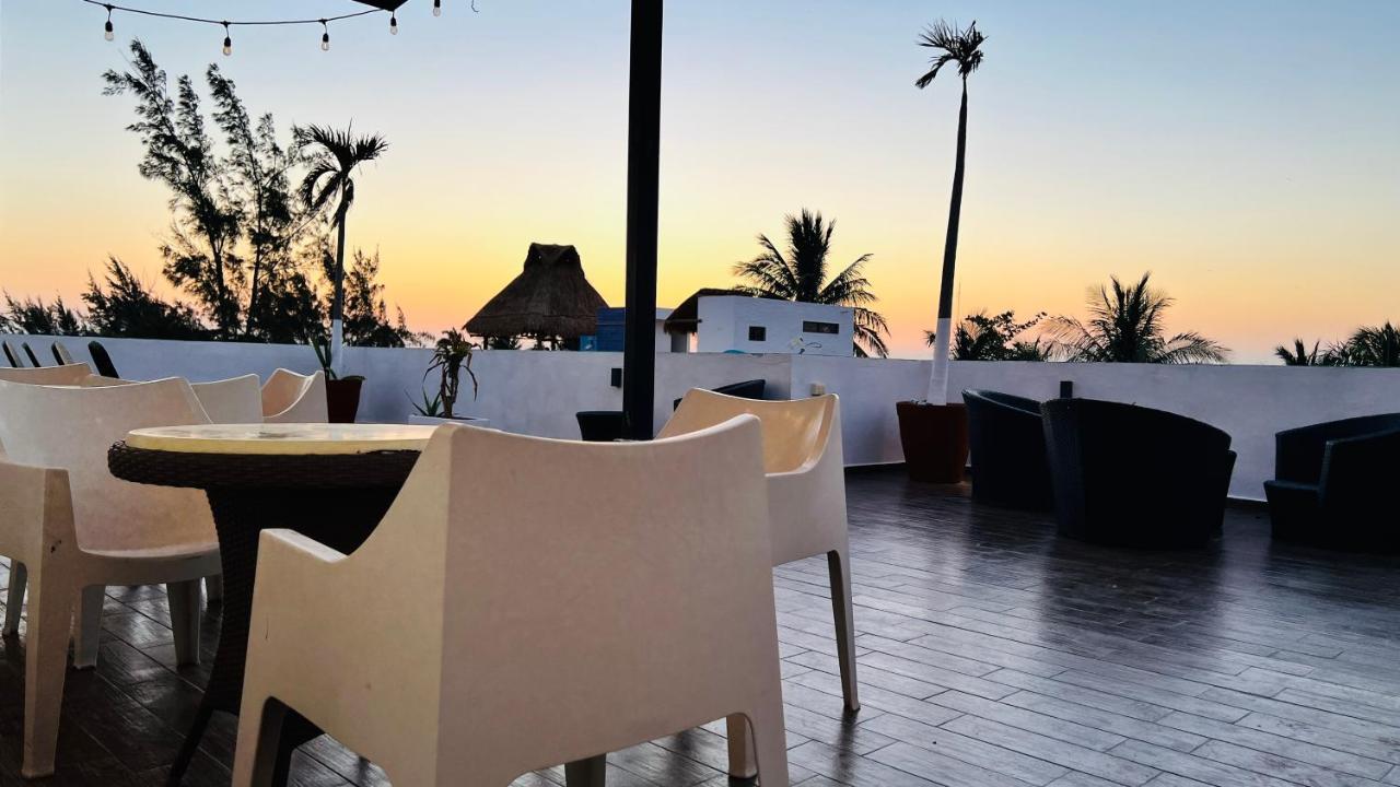 Hotel Mayari Holbox エクステリア 写真 Rooftop bar in Tulum