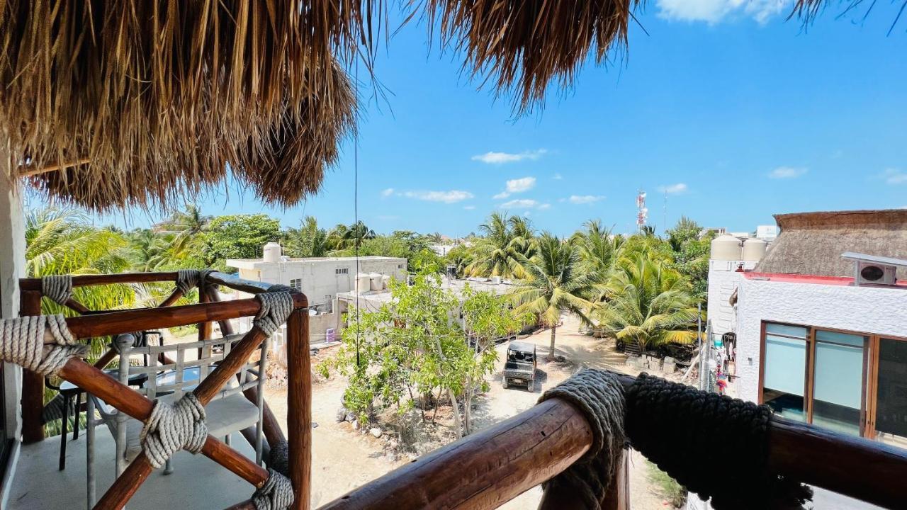 Hotel Mayari Holbox エクステリア 写真 View of Tulum from a rooftop