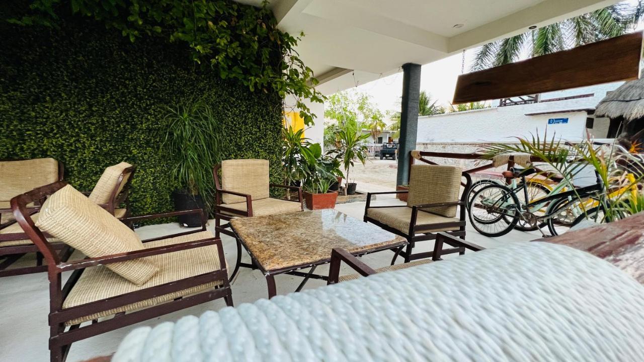 Hotel Mayari Holbox エクステリア 写真 A 3D model of a patio